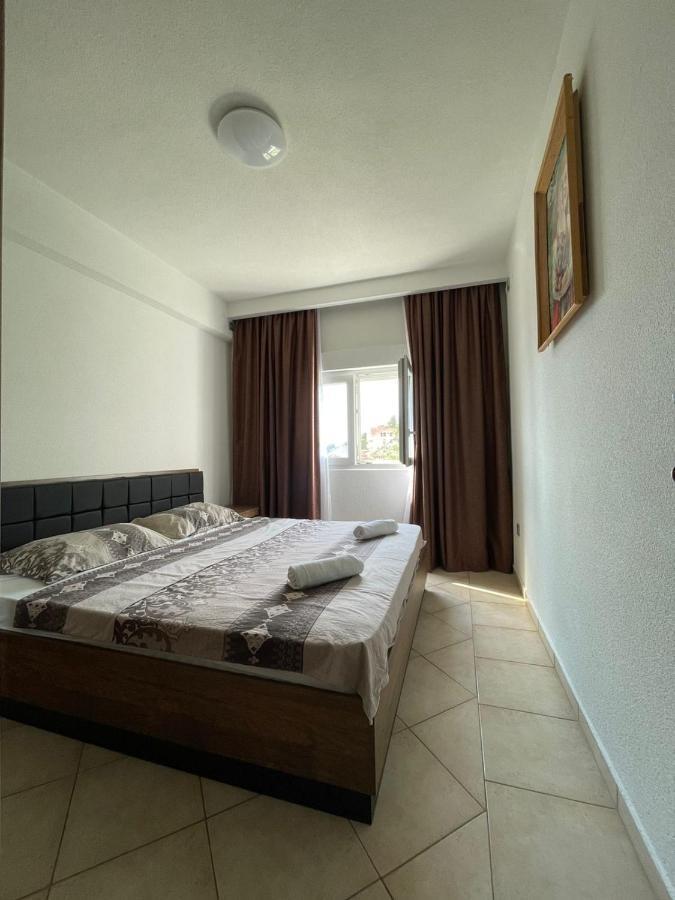 Apartments Vesna ティヴァト エクステリア 写真