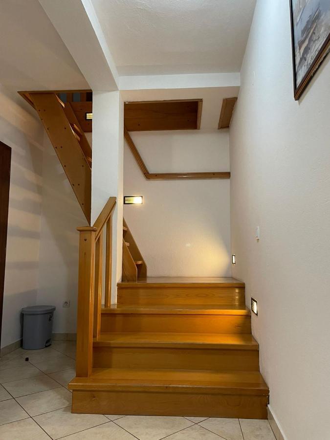 Apartments Vesna ティヴァト エクステリア 写真