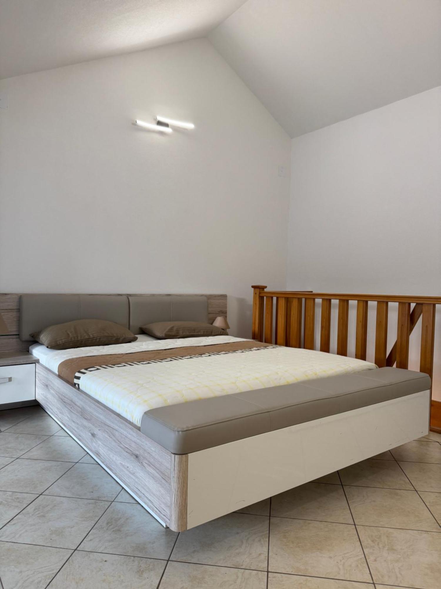 Apartments Vesna ティヴァト エクステリア 写真